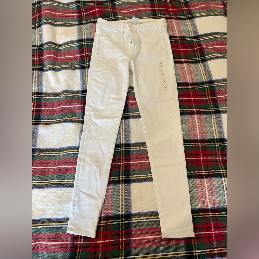 American Eagle size 6 Long white Jeggings Next Level Stretch